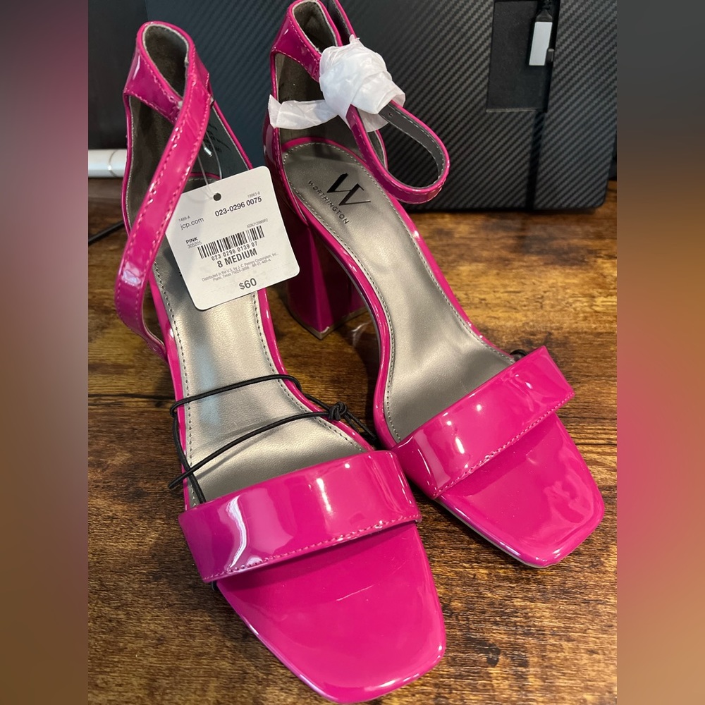 NWT Worthington Heeled Sandals